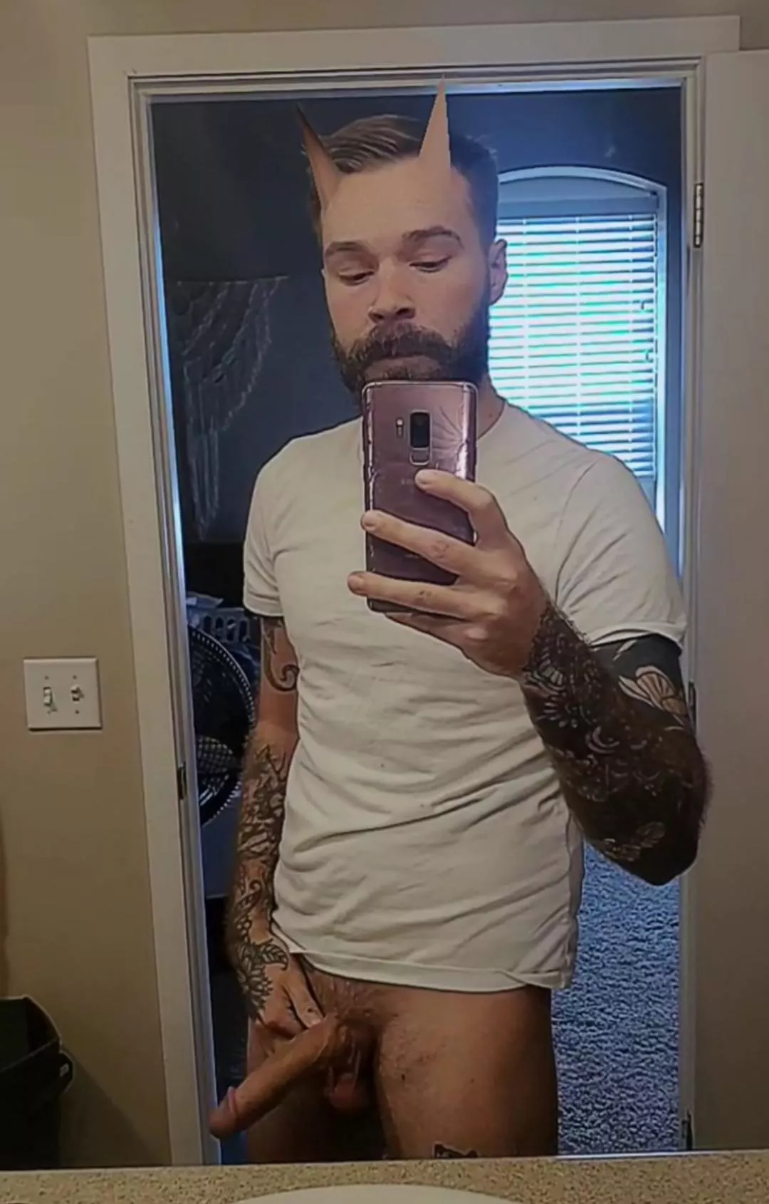 Let me fill you up 🖤 Let me fill you up 🖤