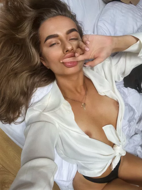 Let me lick it 😋 | Free OnlyfanS in comments