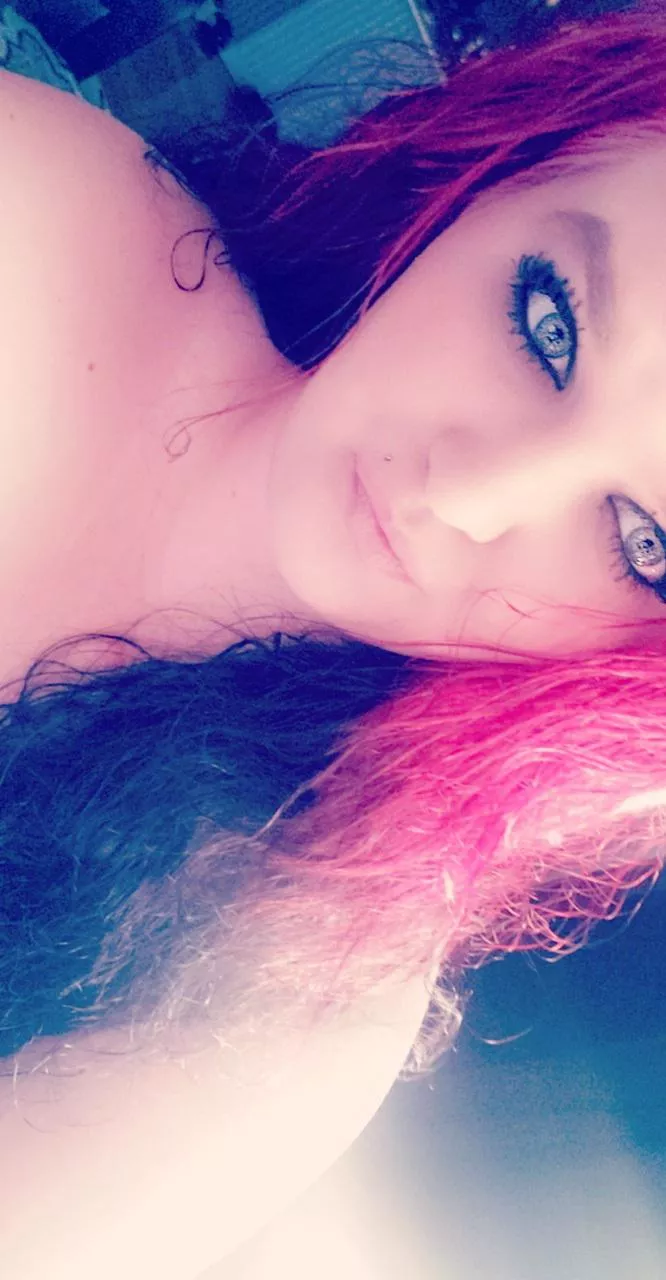 Let's get weird 😋😘