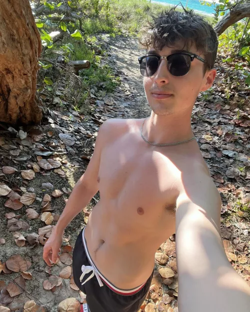 Letβs go to the beach together