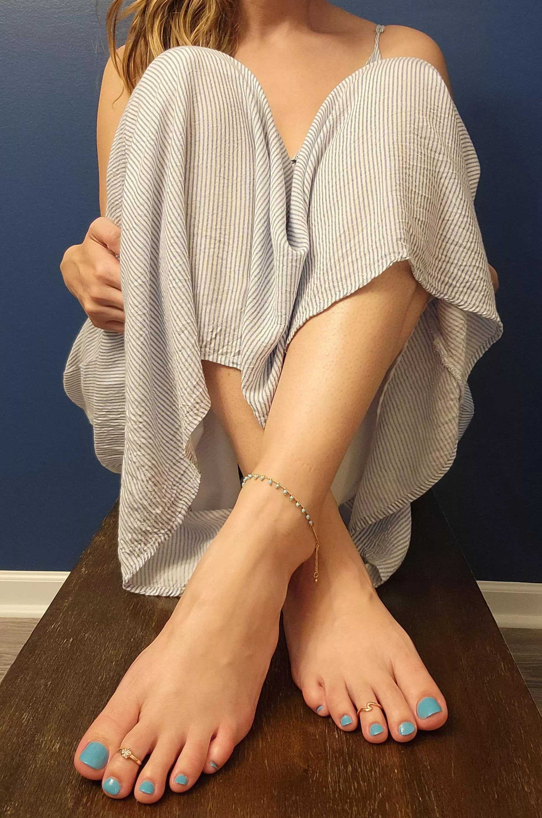 Let's see how long you can stand me teasing you😏😉