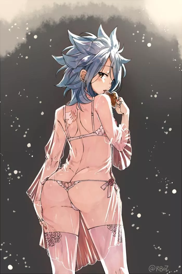 Levy in lingerie (Rusky)