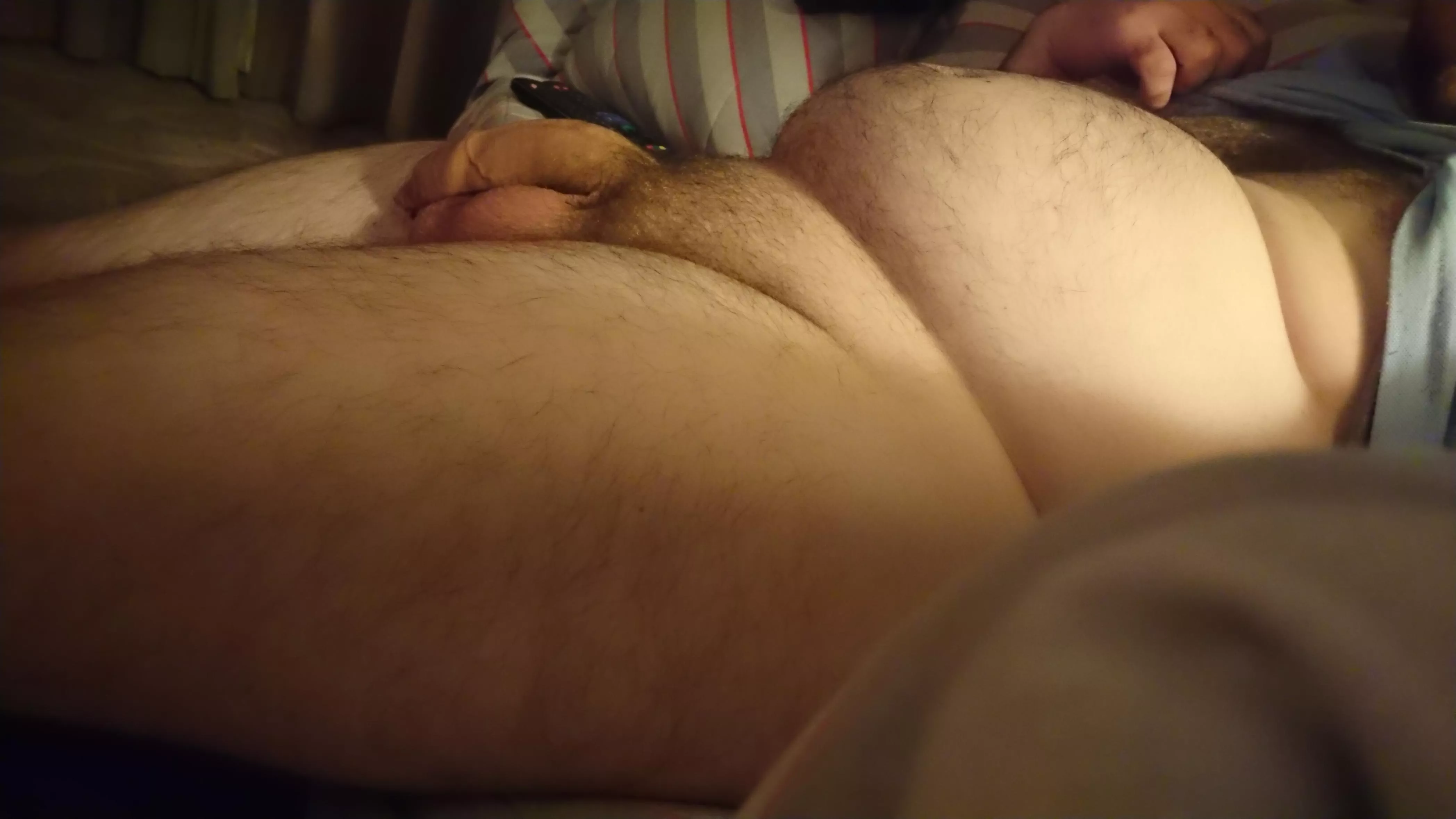 Lie down next to me 😍