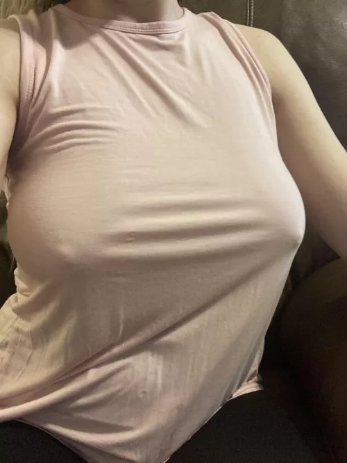 Life it short to have a titty restrainer! 😅