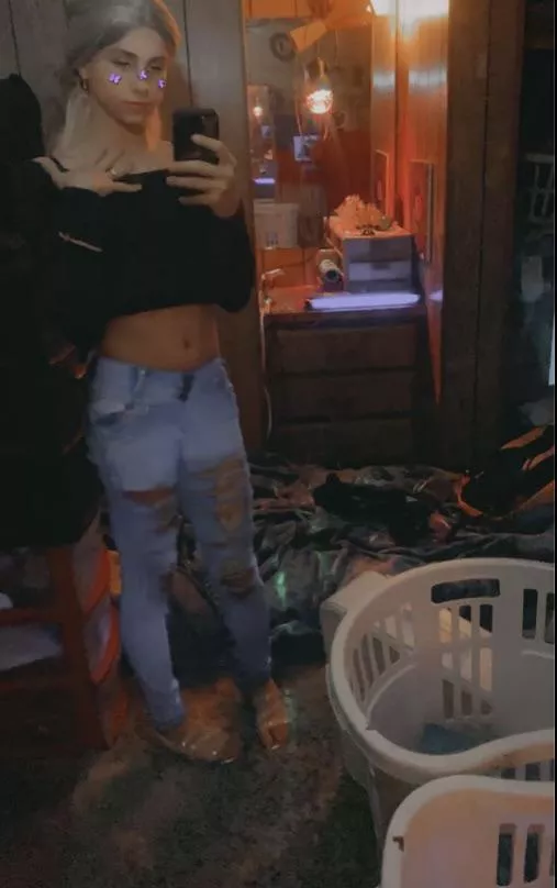 Lightning bad but I thought I looked cute 🥺🙈