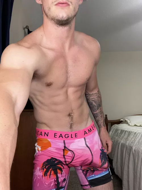 Like my 3rd leg?🙃