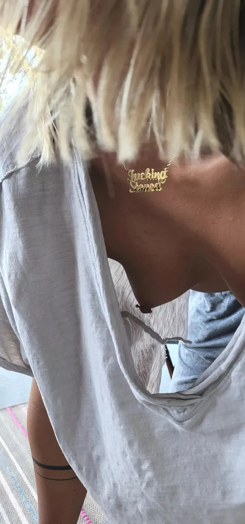 Like my new necklace?