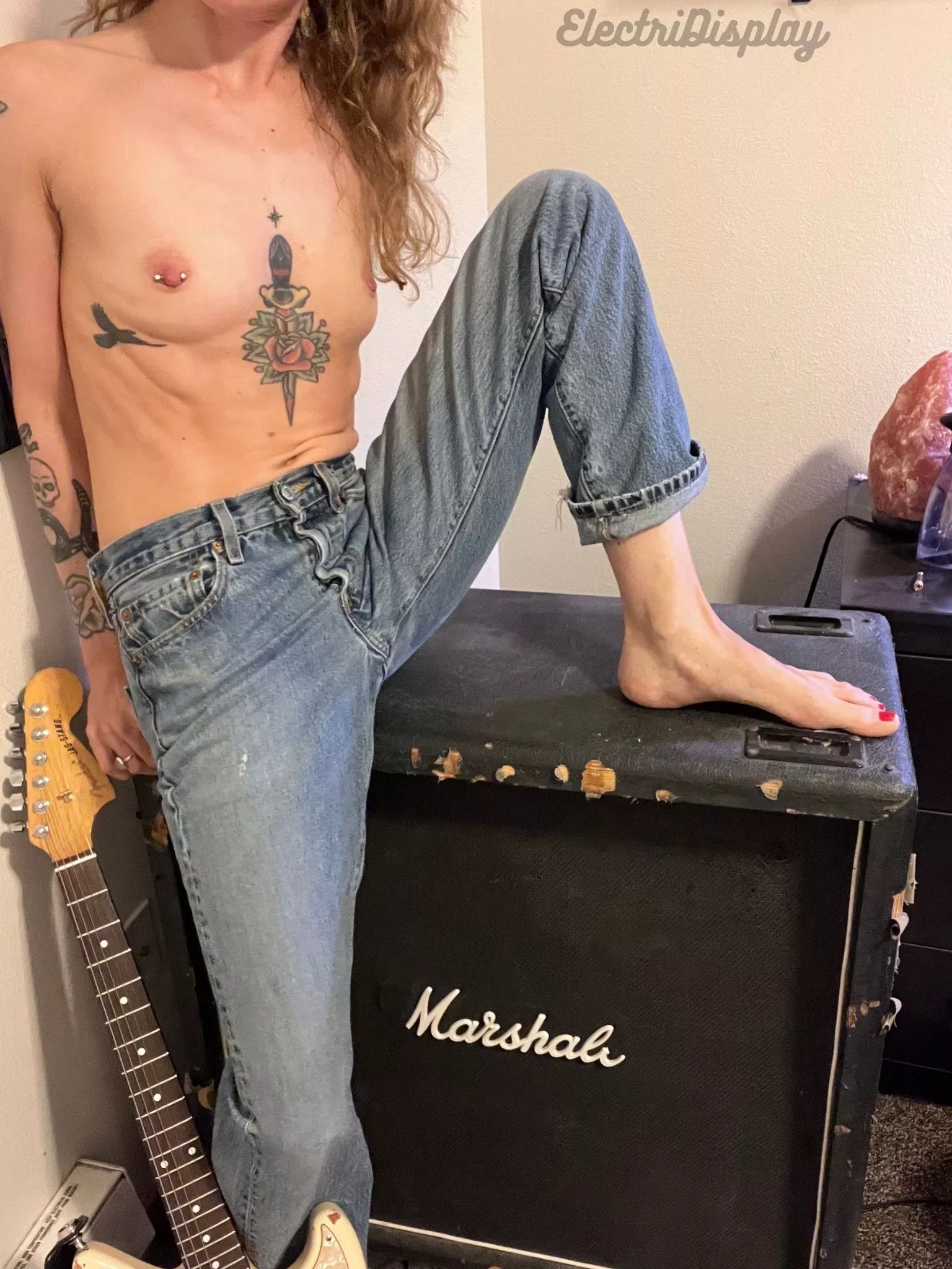 like topless rockers on a vintage Marshall?