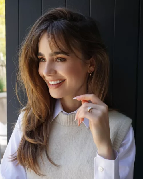 Lily Collins