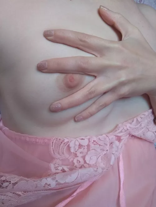 🍑 Little sweet pink nipple 🍑
