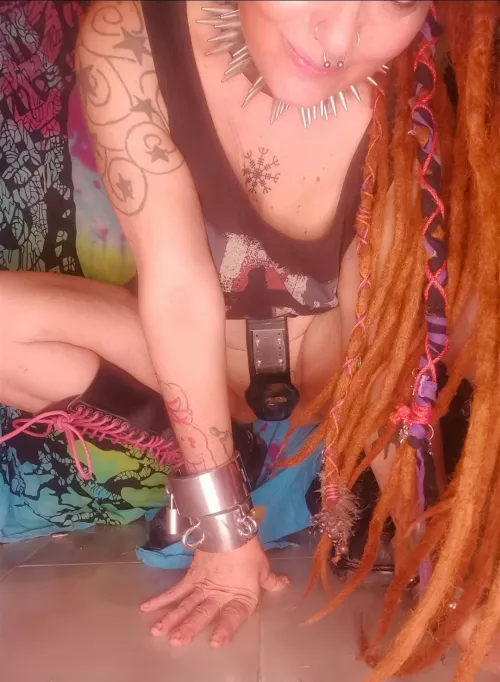 ??Locked on one of my chastity belts. But i want to play