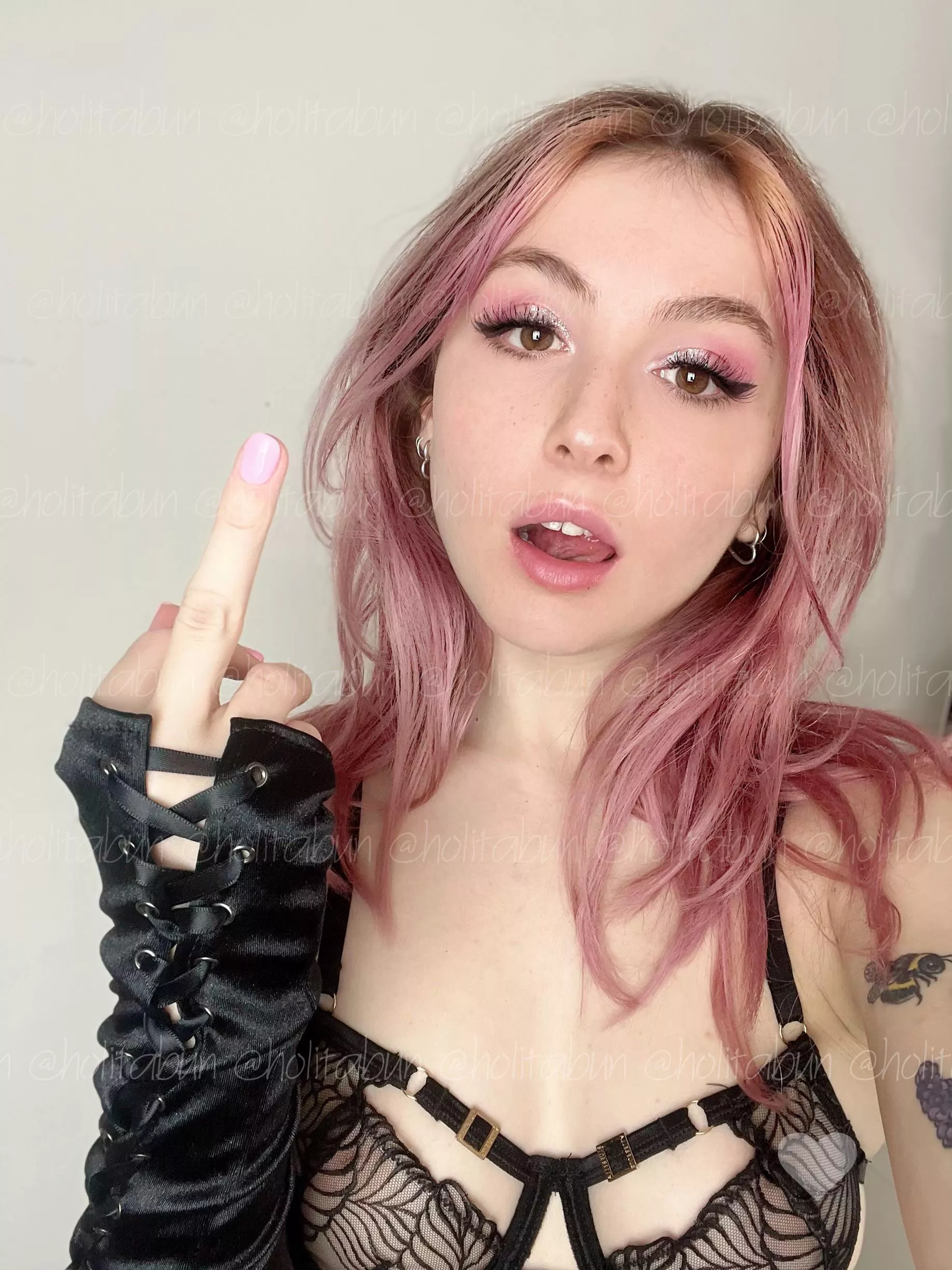 Look into my eyes… fall into my trap