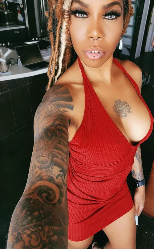 Look me in the eyes and tell me to get on my knees! You're now in control, what do you want me to do next baby?