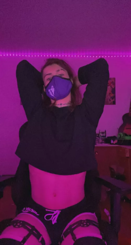 lookin cute trolling people on r6 😅