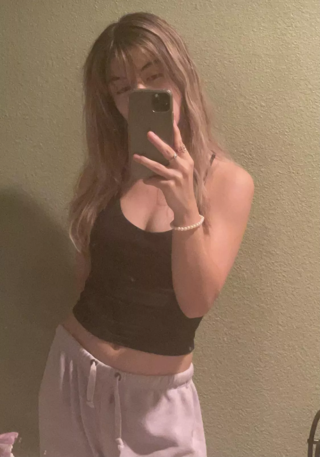 Looking for big dicks to slap and cum trib me for my fiancé.