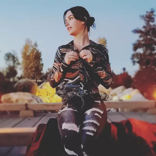 looking for unicorn for my man and I 😀 you'll be asked to verify so don't waste both of our time. she has to be with you for verification if we do couple swap.