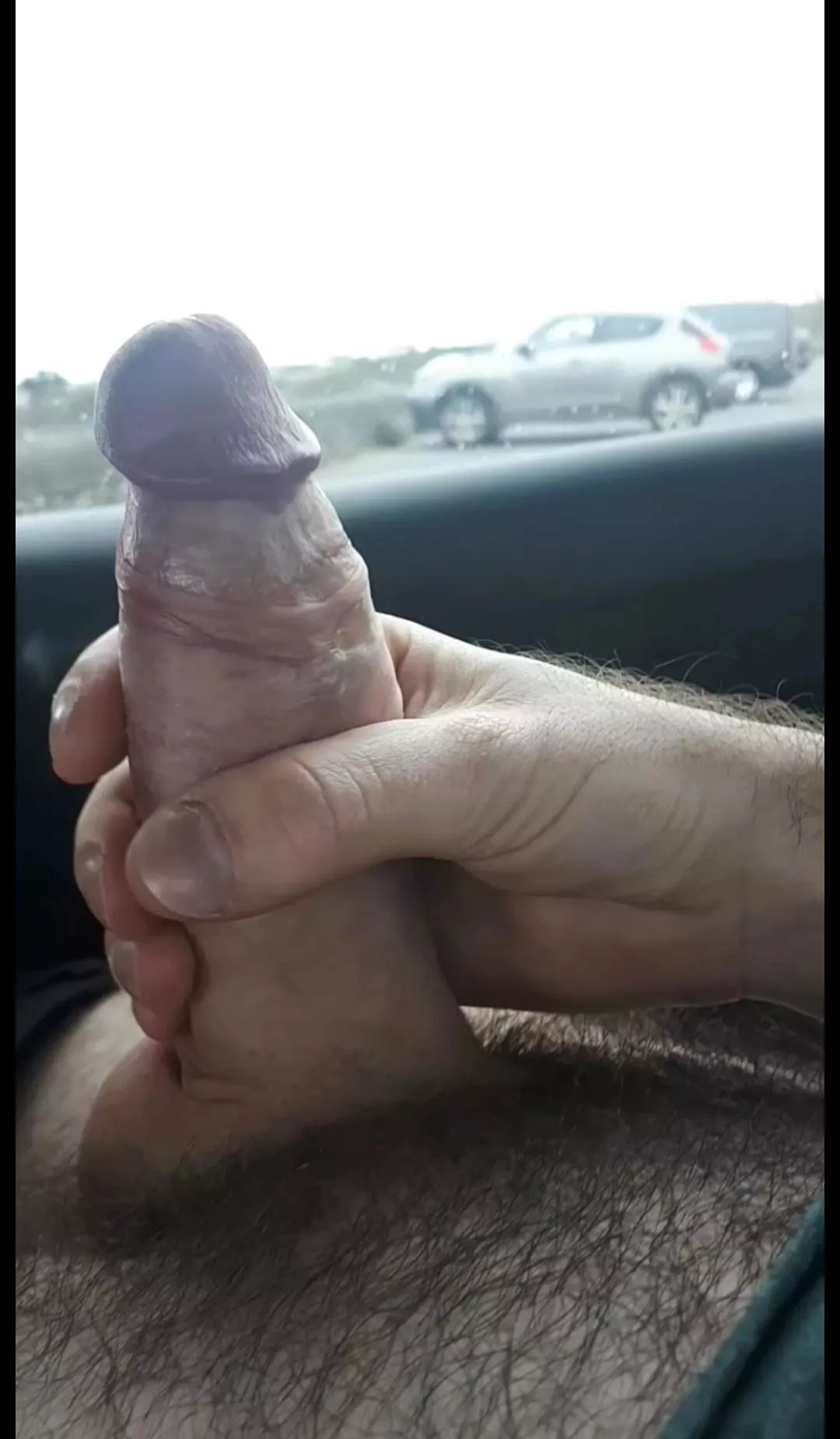 love flashing strangers in the car