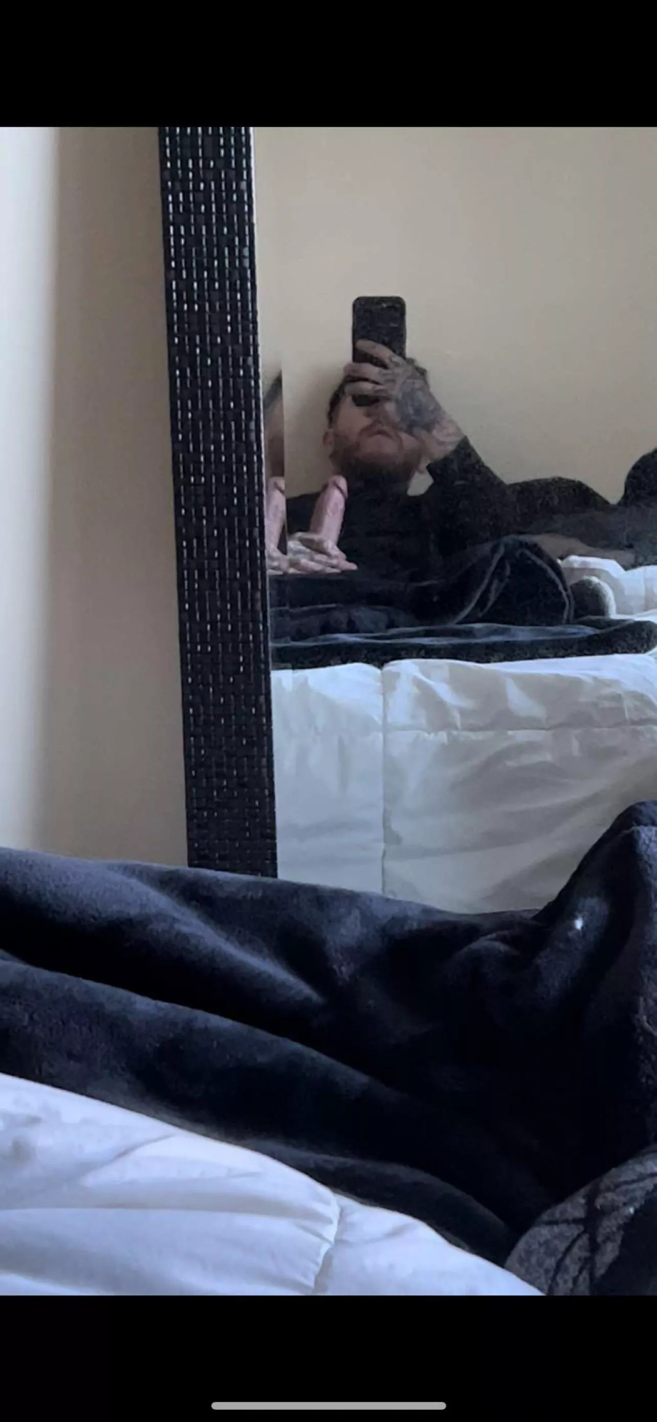 Love my mirror placement, you and your girl should join.