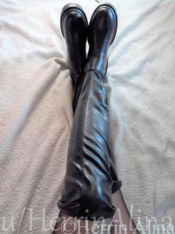 love this combo 🖤