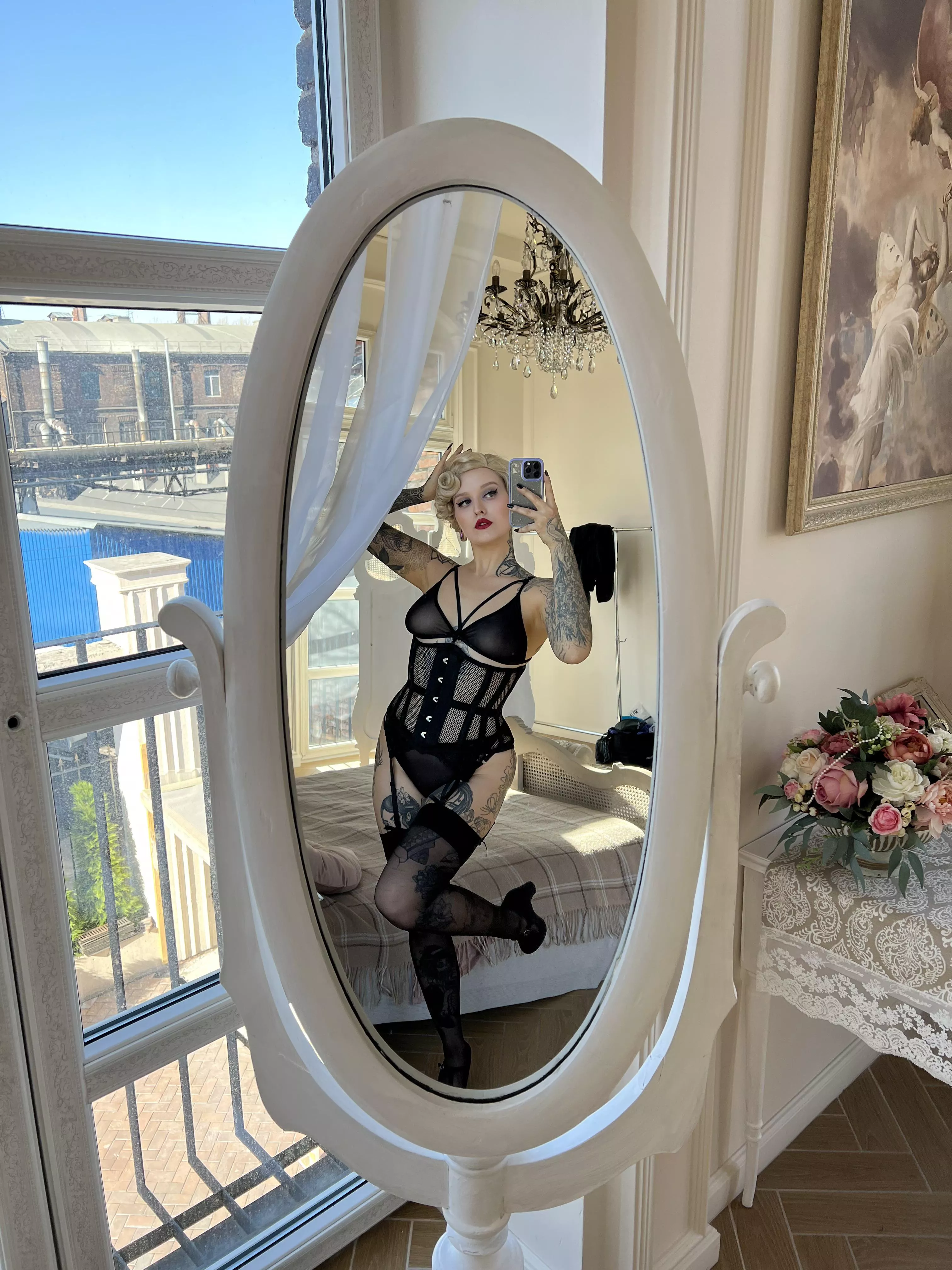 Love total black 🖤 my fav vibe!