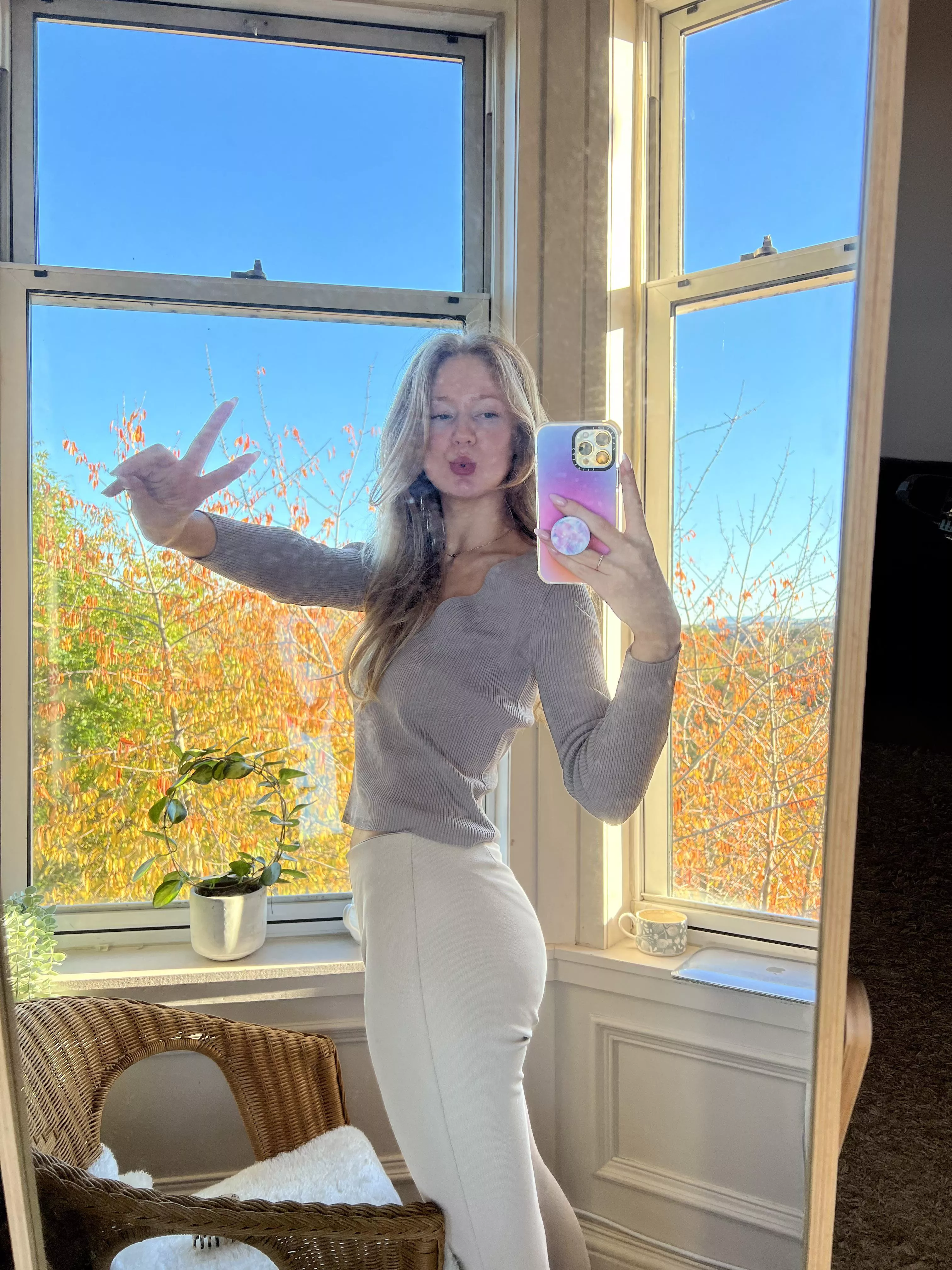 Love wearing tight leggings 🥰