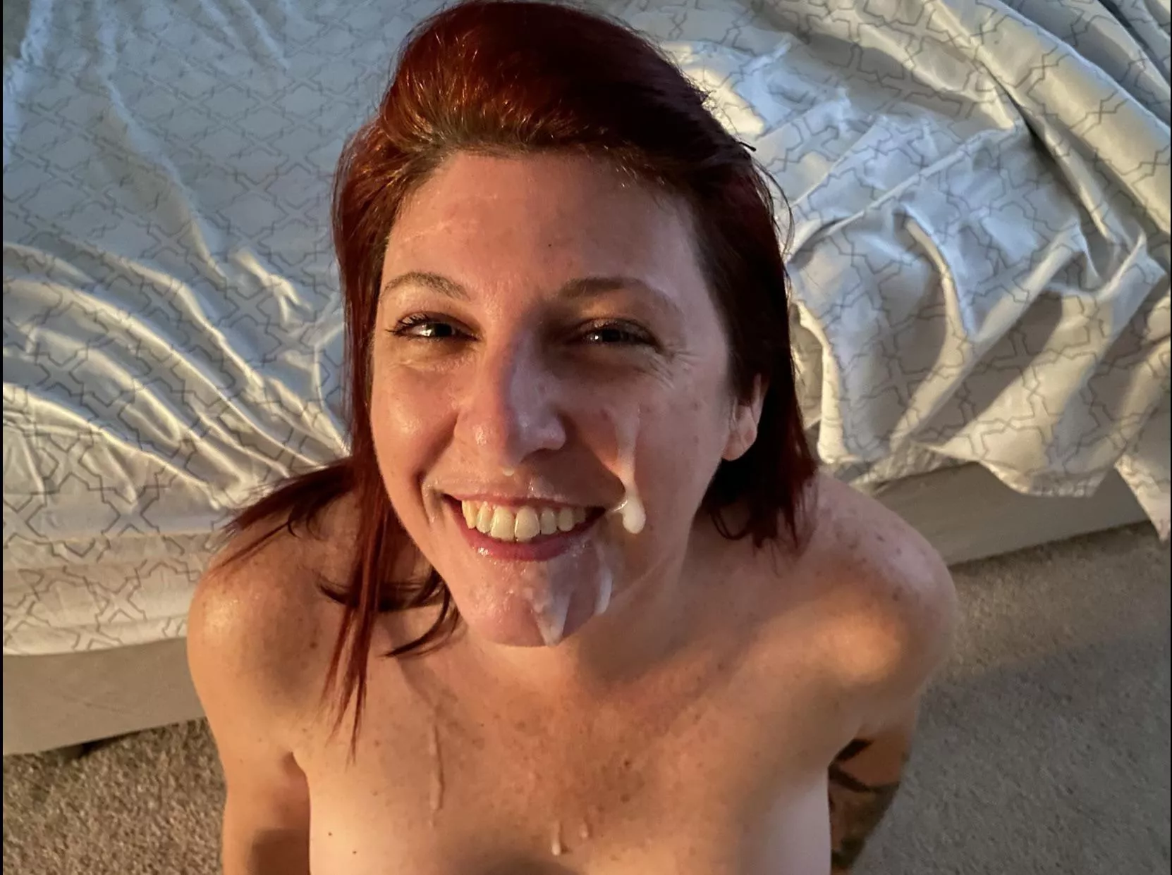 Love when he cums on my (f)ace! 💦