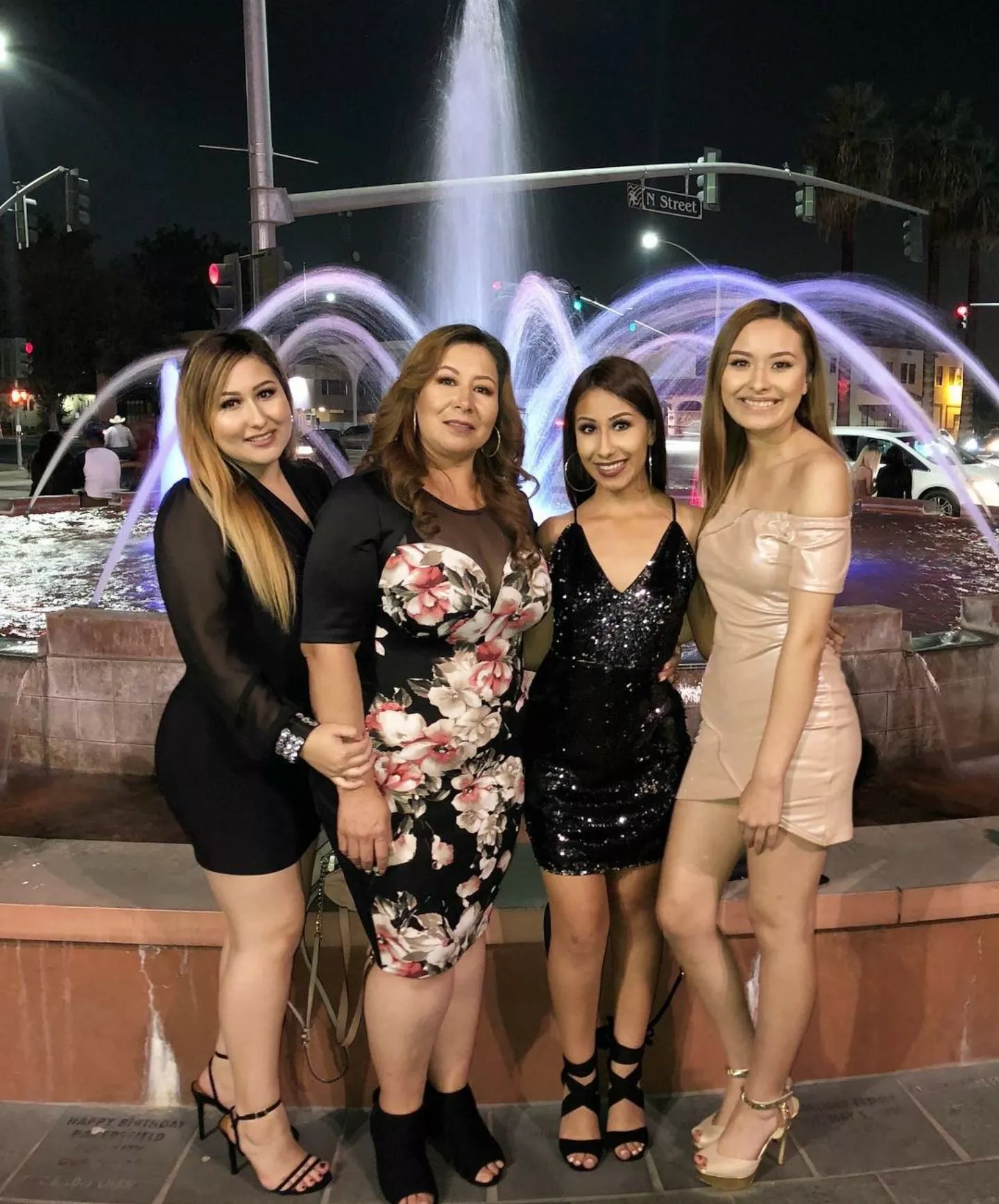 lovely mom and daughters.. what would you do?