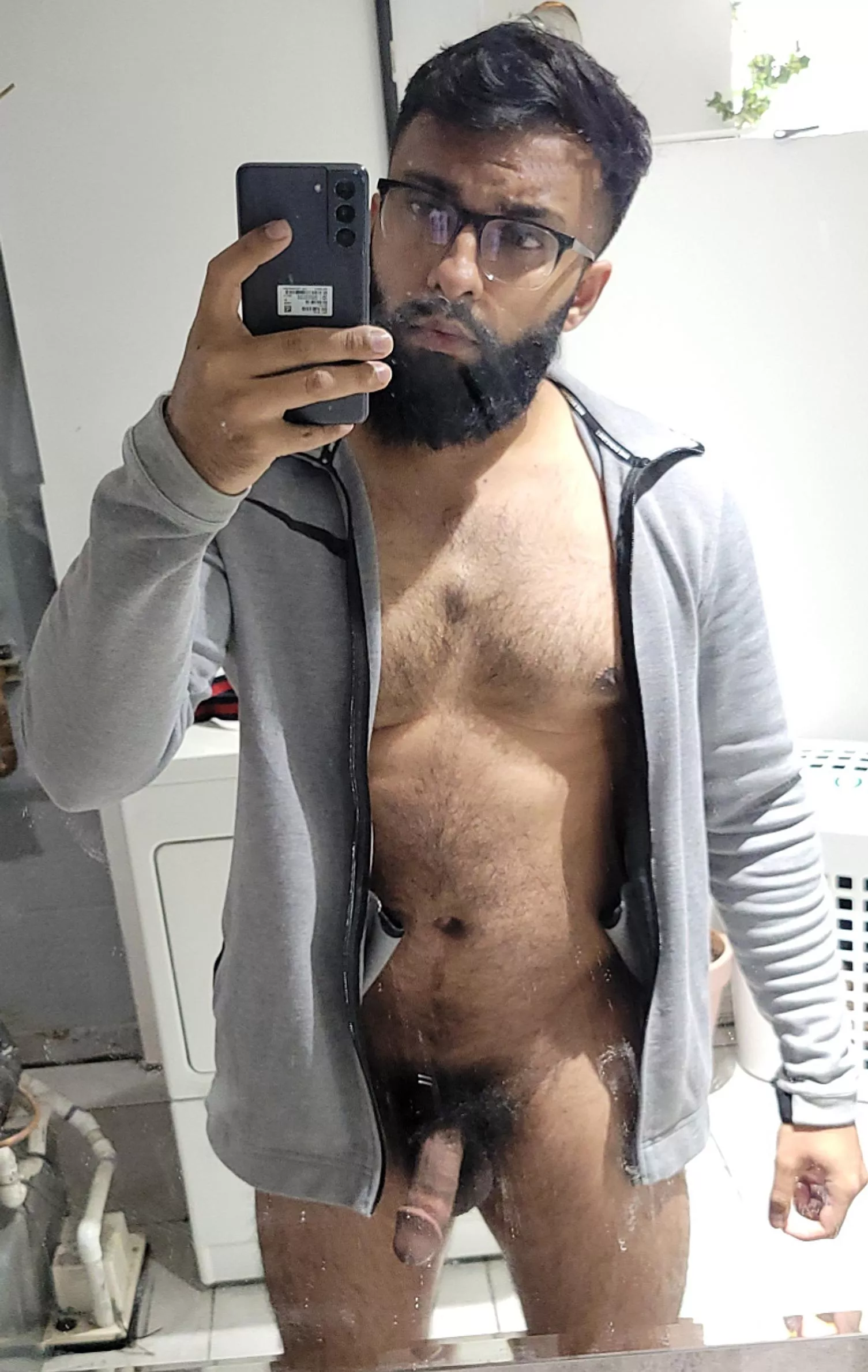 (M) 31 posting it again 🥺