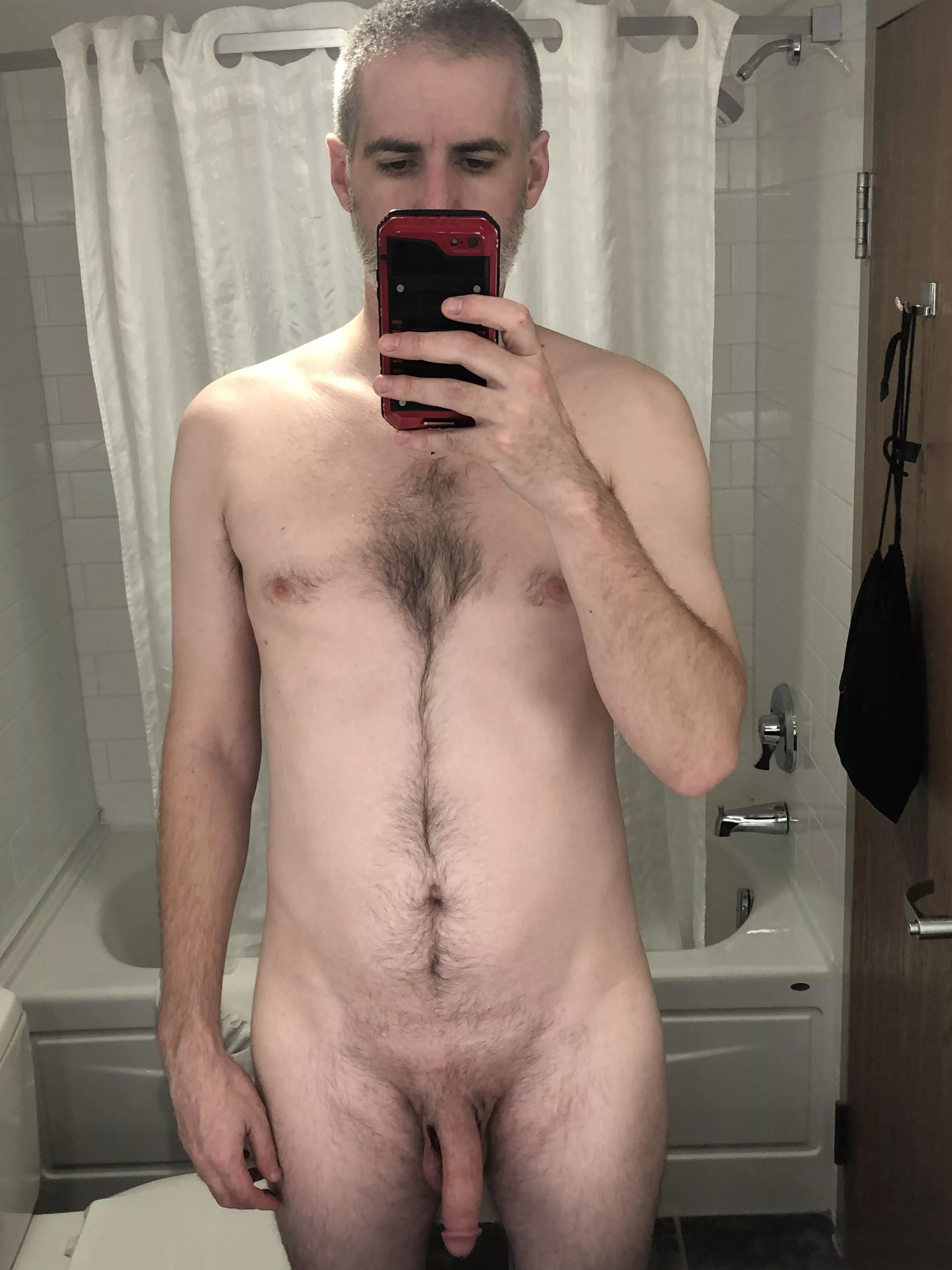 M 40, 6’6”, 190