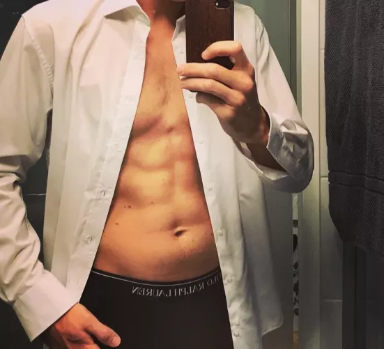 [m] feeling horny 😘