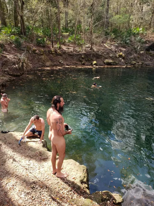 (m) I host this annual community building event for freedivers. this year we did a bunch of skinny dipping in secluded springs. Any freedivers on here wanna join next year's party?