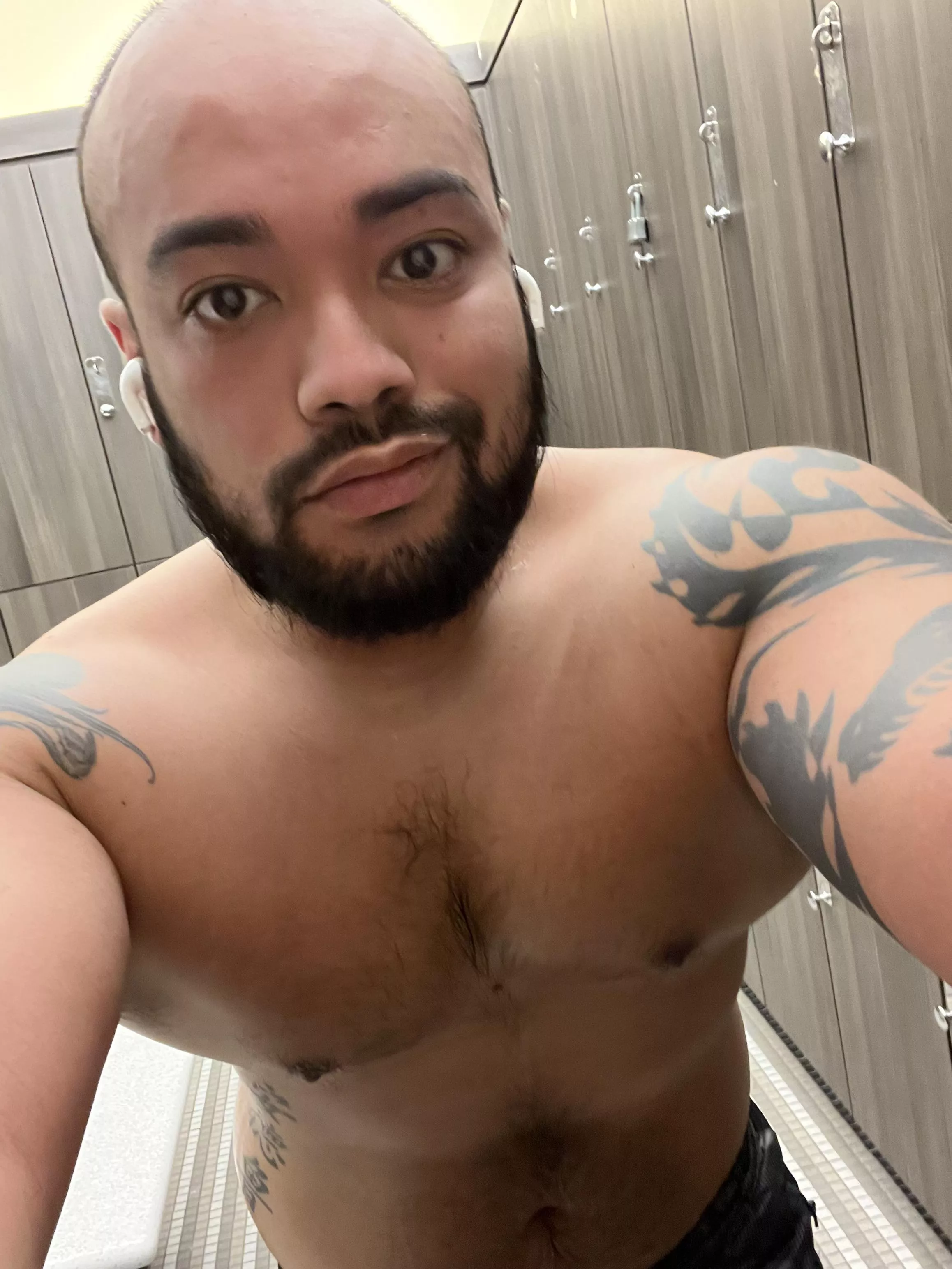 [m] Just a Dadbod, trying to get leaner. After 15 in the sauna.