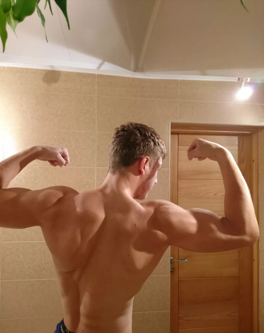 [M] Just finished my workout, do you like my results? 💪