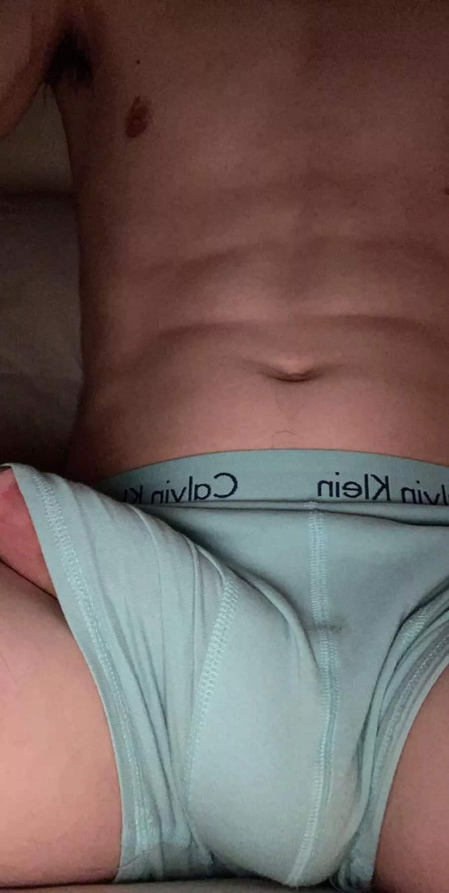 [M] Netflix before bed?