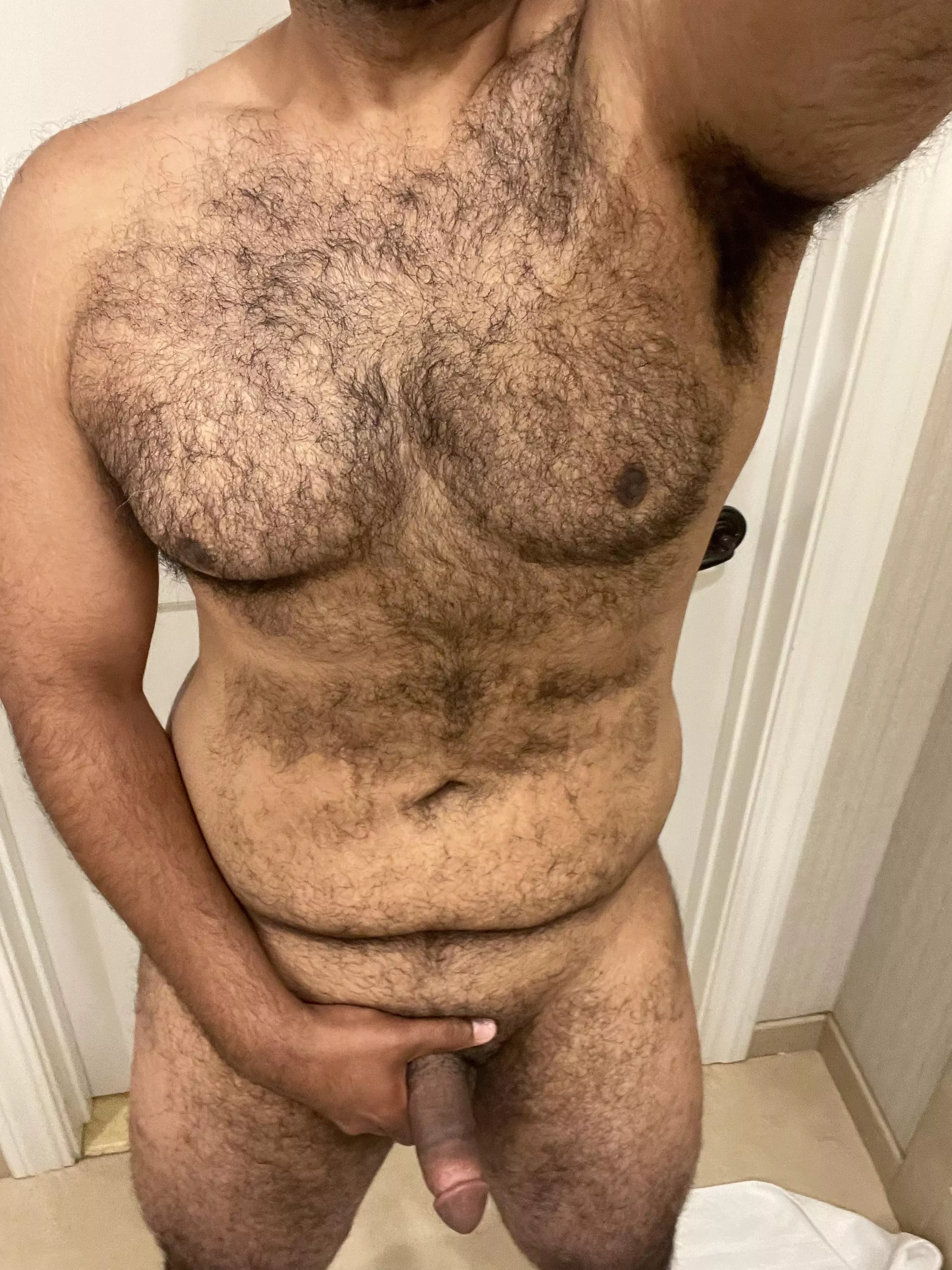 [M] post kettle-bell workout. Love how my body is changing.