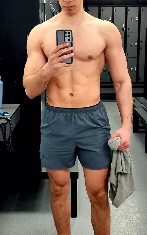 [m] suggest a better pose 😉