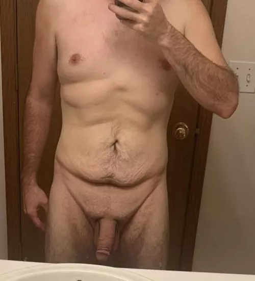 m/37/5’8/168lbs - Just cut over 80 pounds and am very self-conscious about my dad bod still