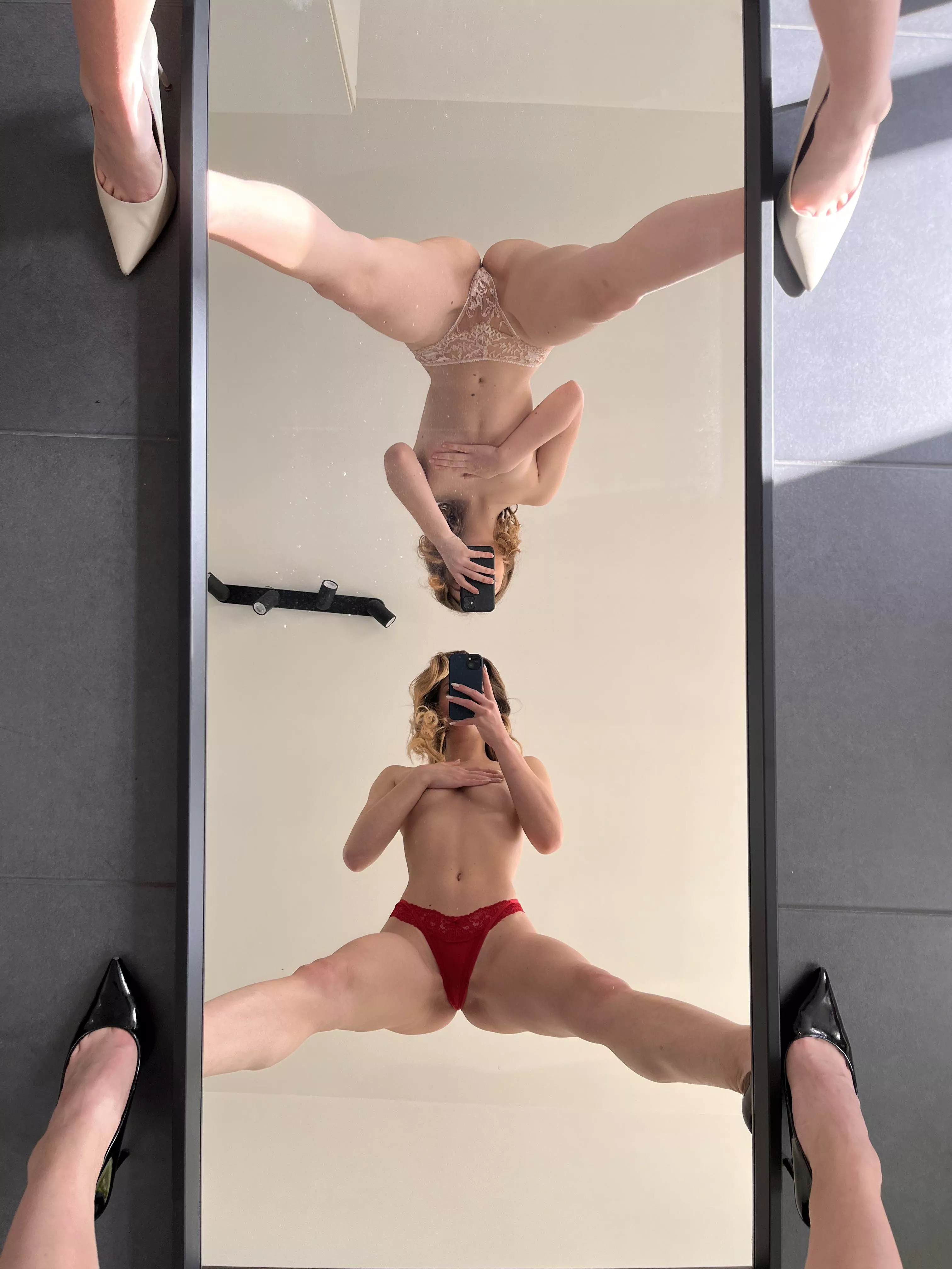 made some topless pics with my bestie 😝💦 DM me on OF to see them 🍑😋💋