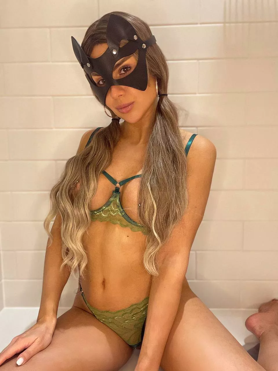 Make me scream like the naughty little slut I am Make me scream like the naughty little slut I am