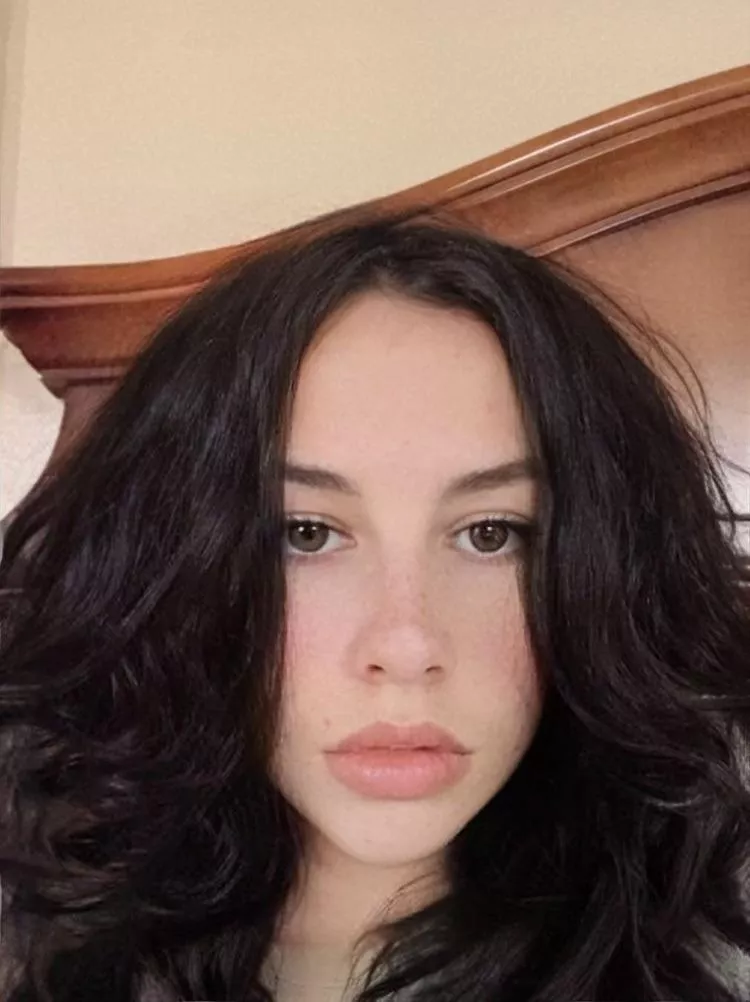 Makeup looks so cute i could wrap my lips around anything 😵‍💫