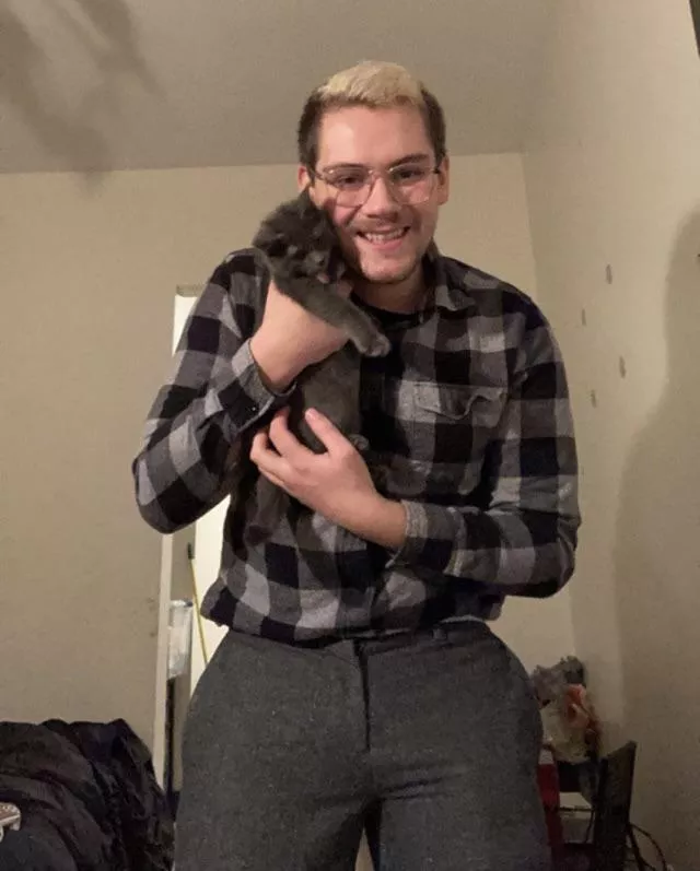 making little miss stevie take a photo with me making little miss stevie take a photo with me