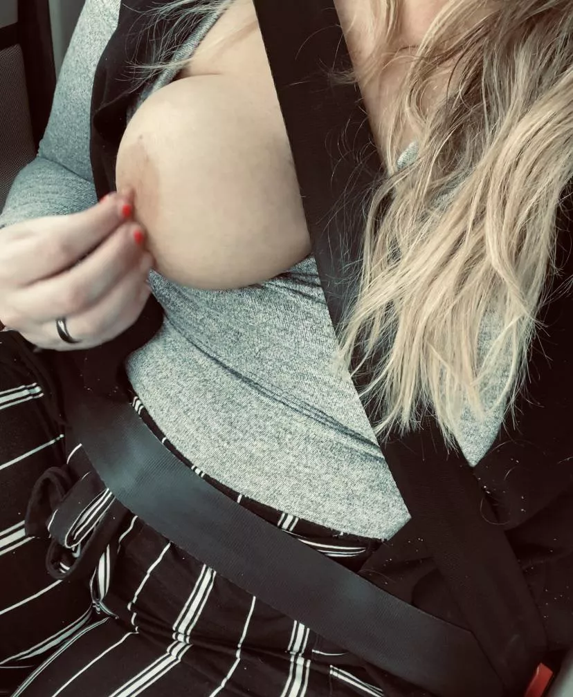 Making my commute to work a little more exciting! 🙊🙈