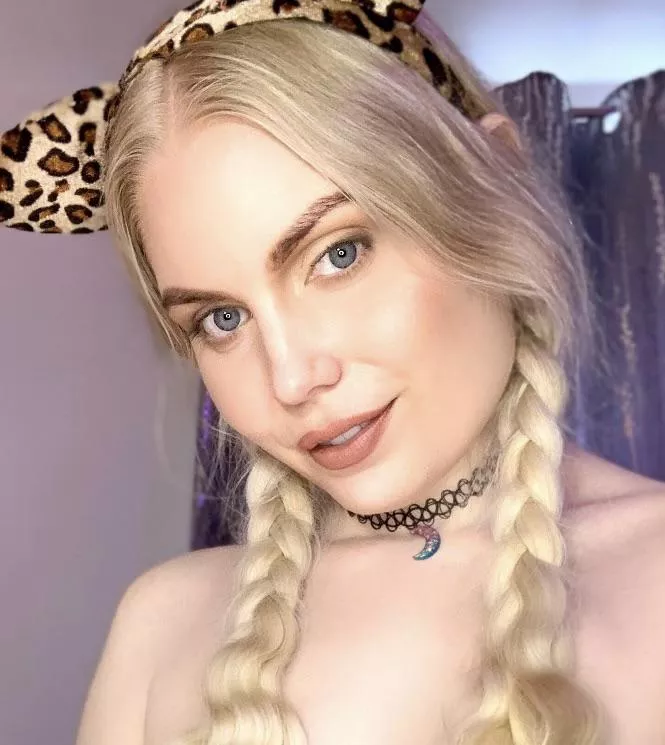 May I get head pats?