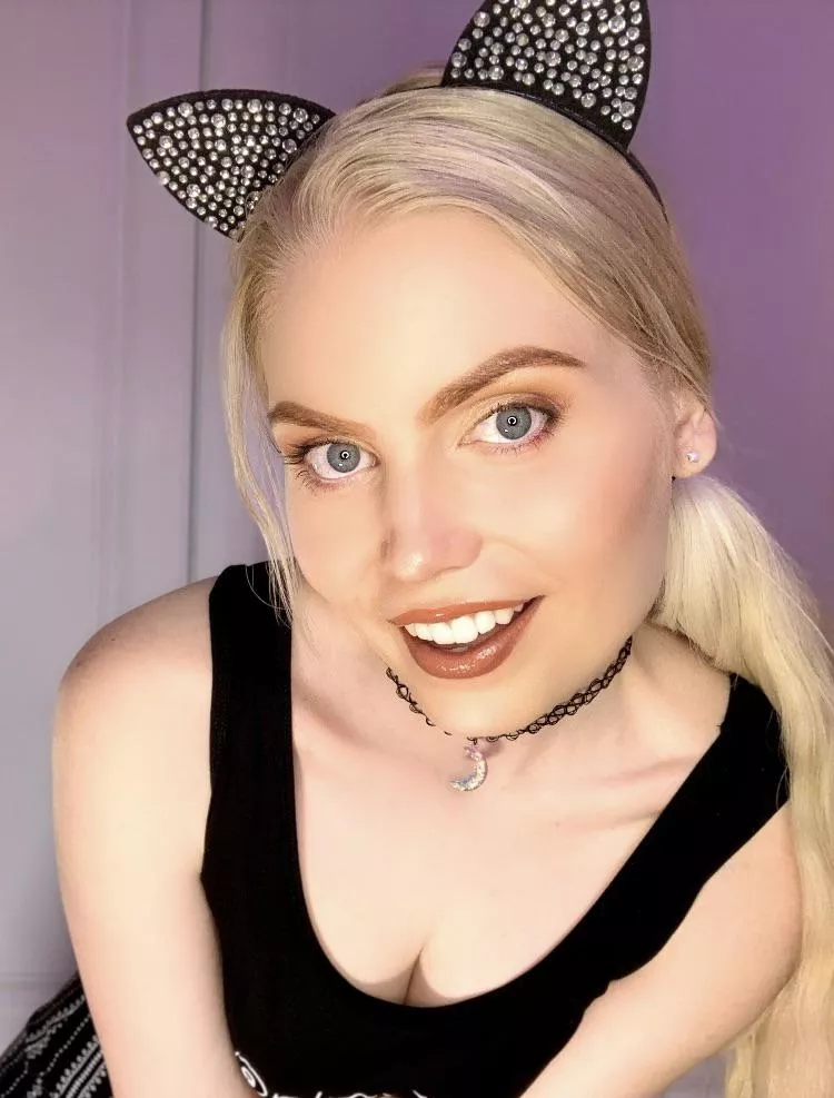 May I get head pats ?