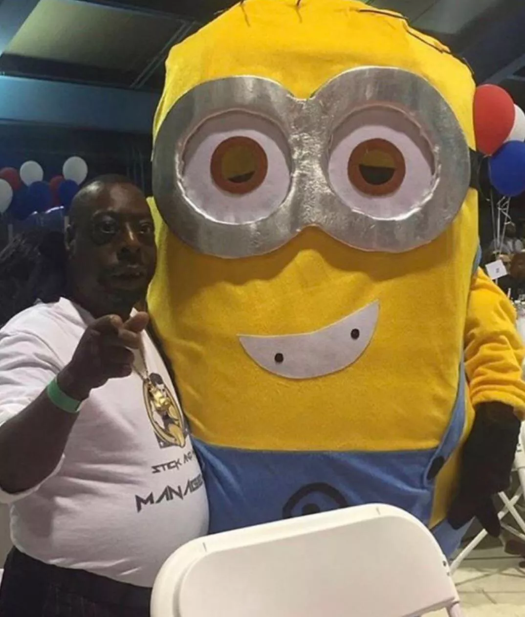 May I have your attention, please? May I have your attention, please? Will the real Slim Shady please stand up? I repeat, will the real Slim Shady please stand up? We’re gonna have a problem here Y’all act like you never seen a white person