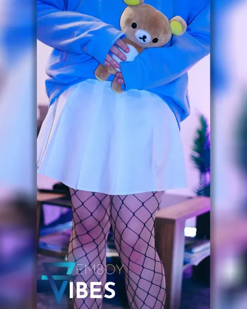 Me trying to look cute, pls be kind 👉🏻👈🏻