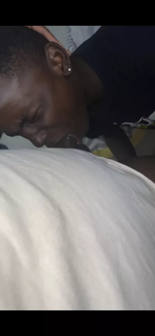 Message me if u wanna see my vid of me throat fucking my freind🍫 my bbc was down his throat
