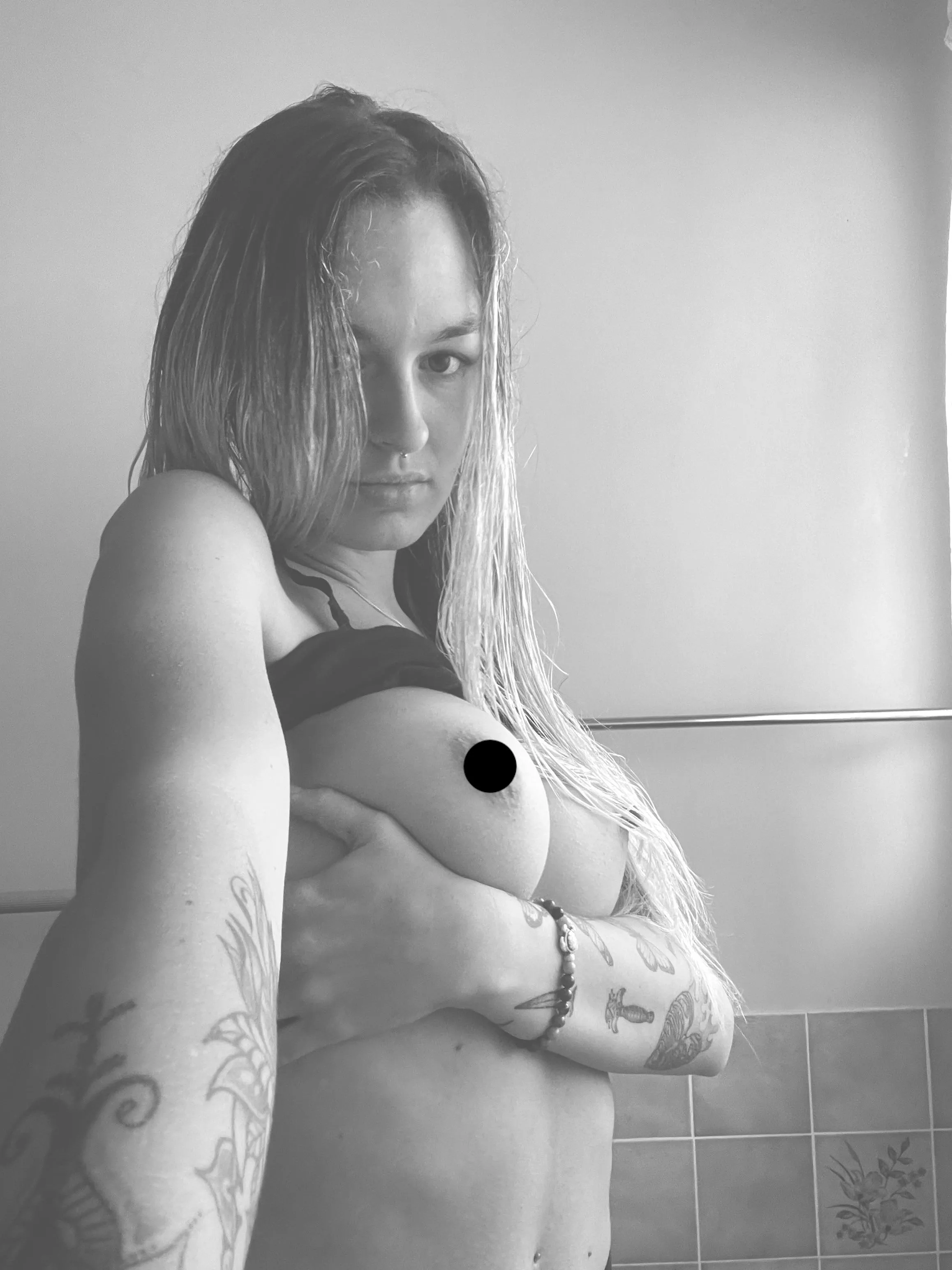 😈📩 message me ?