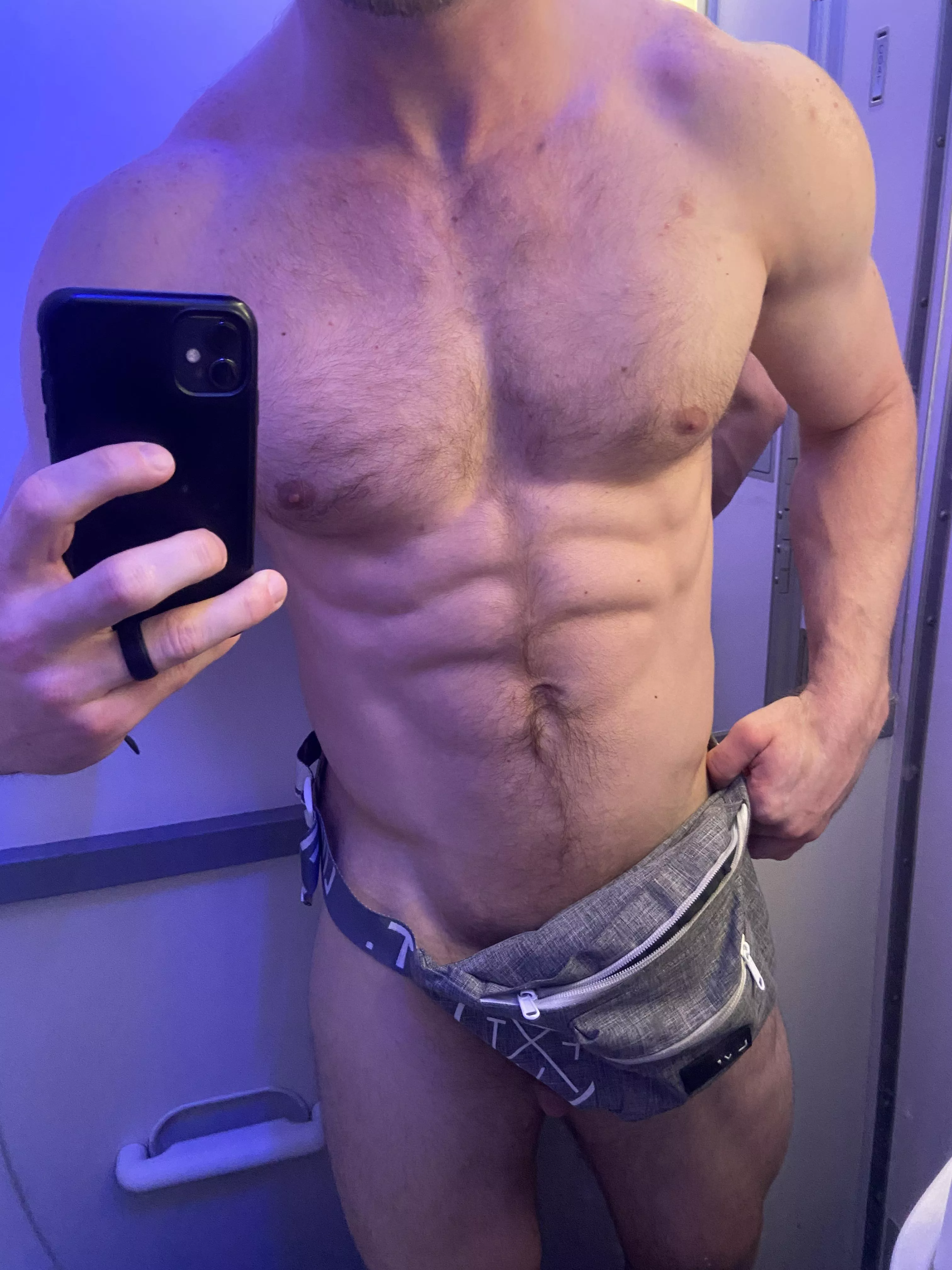 (M)ile high club anyone?