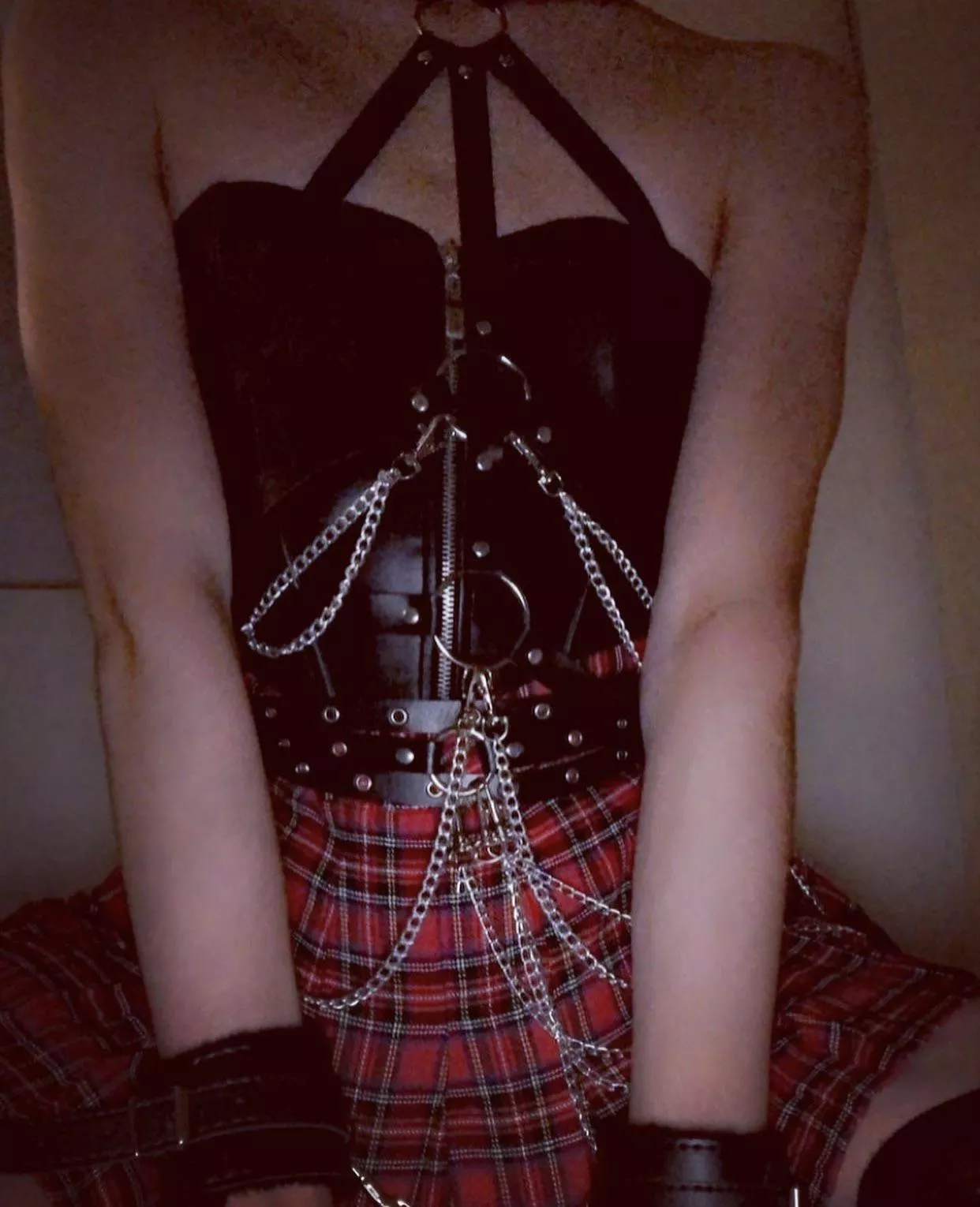 Miniskirt and corset combo ❤️